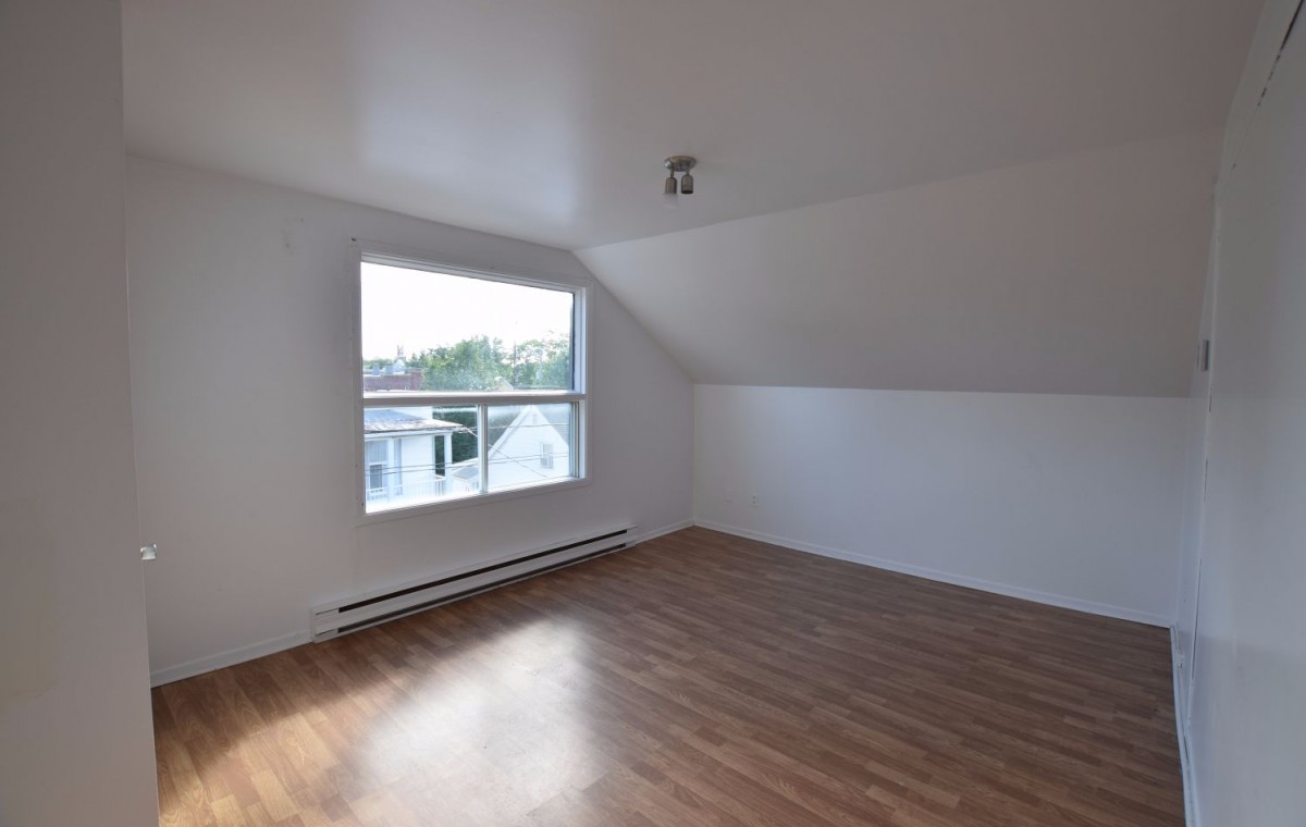 Appartements/Logements 110, Gaspard Sud, app. 6 Info Logement